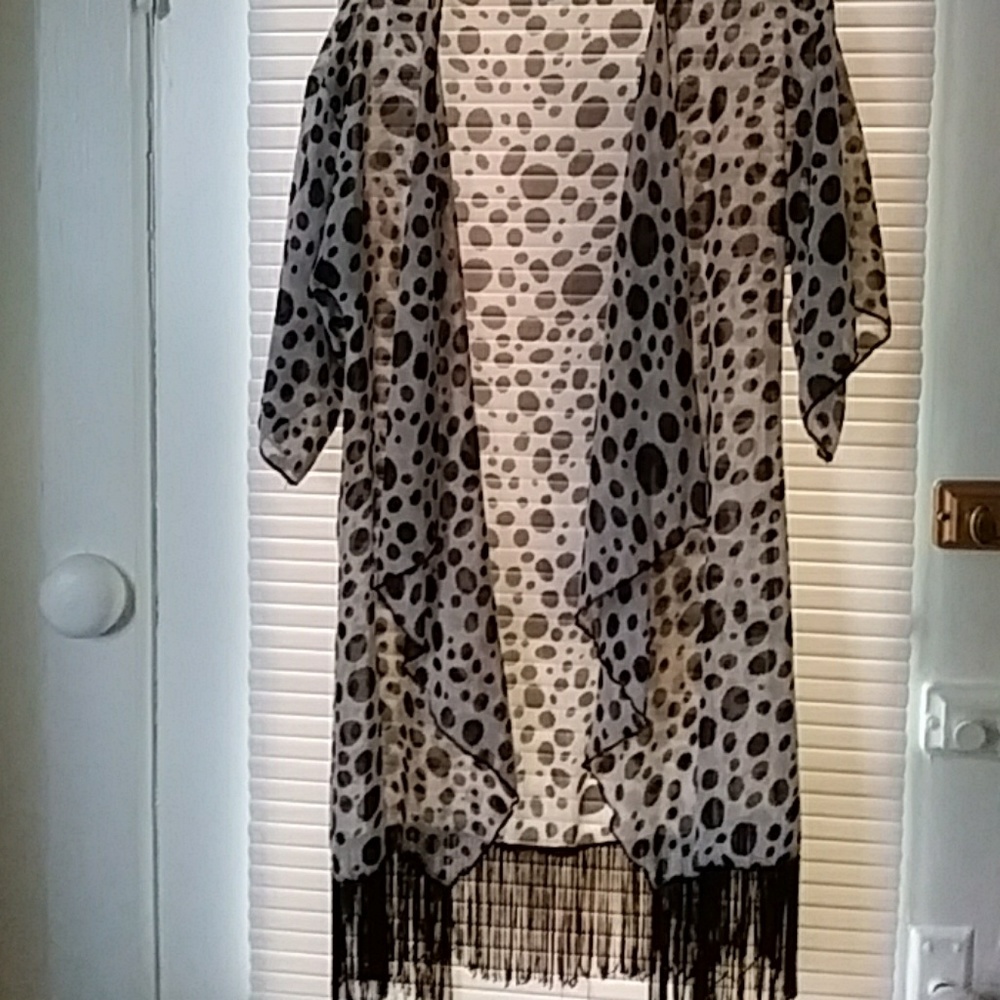 Lularoe polka dot monroe